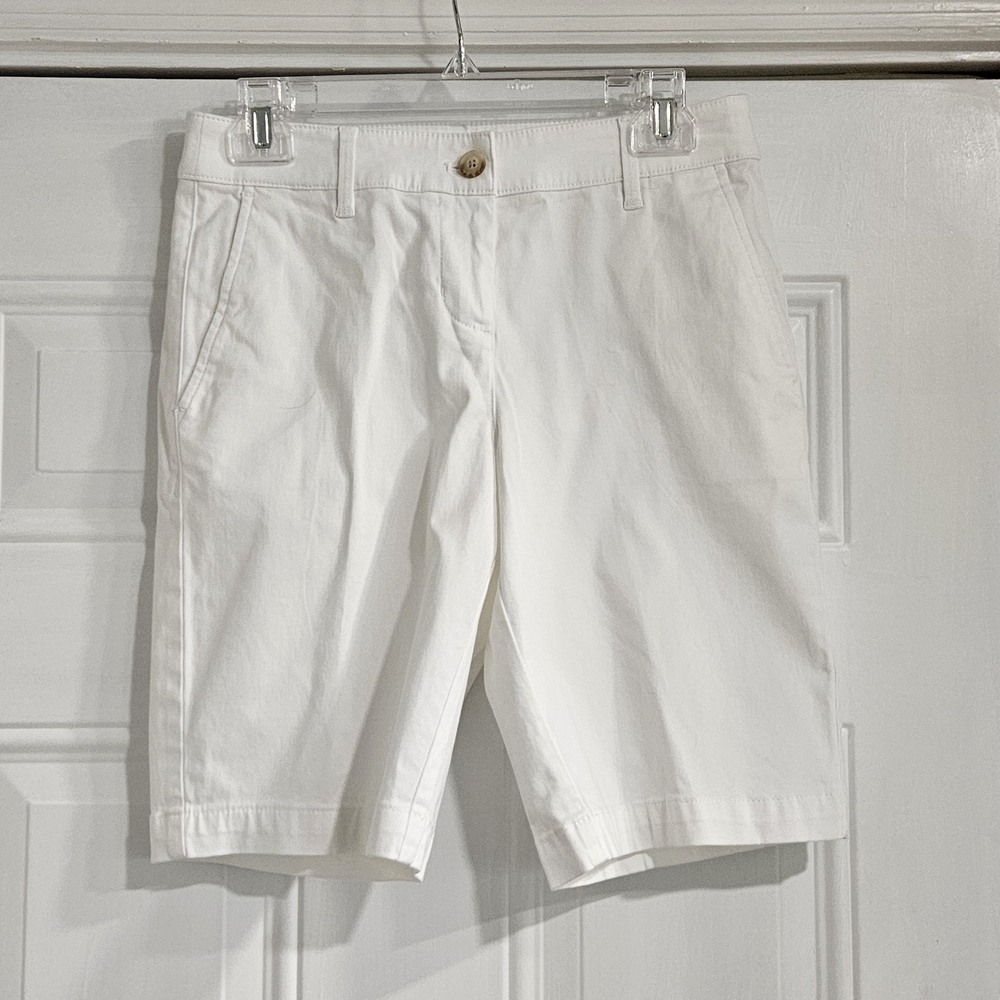 Tommy Bahama White Women's Bermuda Shorts